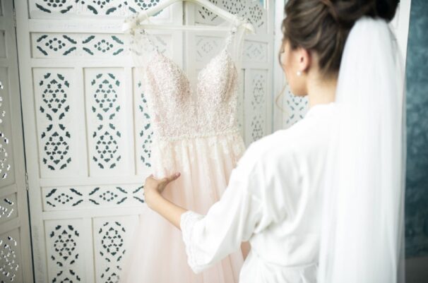 Ultimate Guide to Steaming Your Bridal Dress